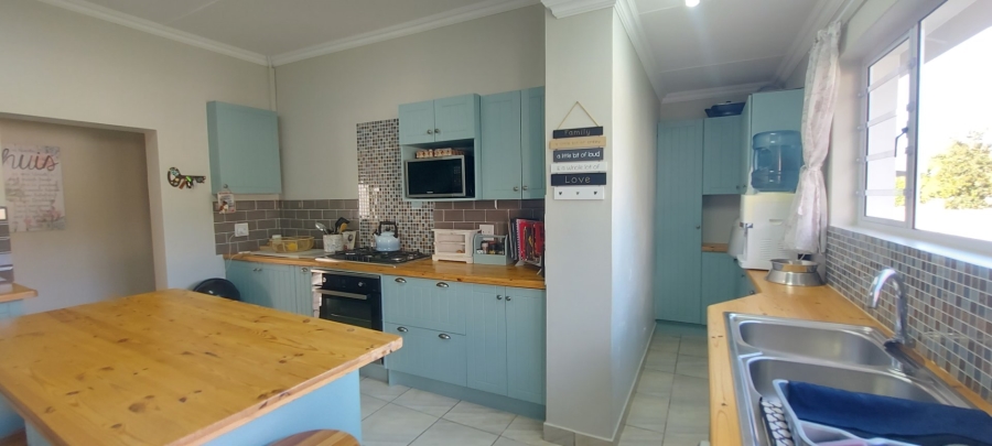 3 Bedroom Property for Sale in Albertinia Western Cape